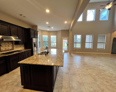 7007 Fall Creek Lane - Photo Thumbnail 14