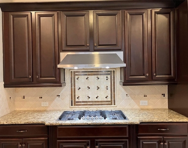 7007 Fall Creek Lane - Photo Thumbnail 15