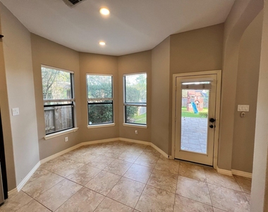 7007 Fall Creek Lane - Photo Thumbnail 17