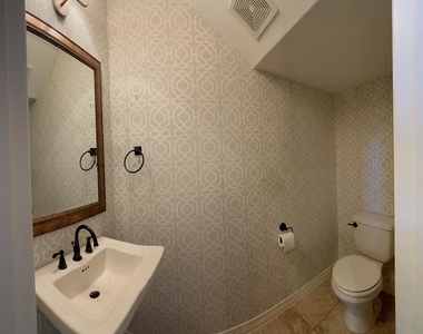 7007 Fall Creek Lane - Photo Thumbnail 35