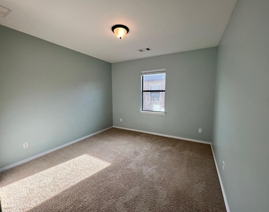 7007 Fall Creek Lane - Photo Thumbnail 45