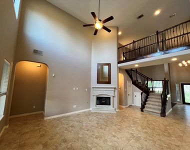 7007 Fall Creek Lane - Photo Thumbnail 28