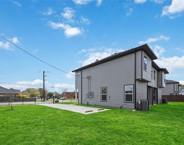 7555 Calhoun Street - Photo Thumbnail 28