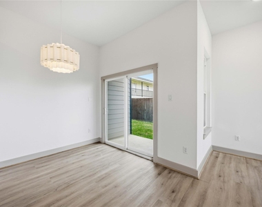 7555 Calhoun Street - Photo Thumbnail 11