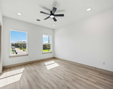 7555 Calhoun Street - Photo Thumbnail 24