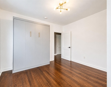 2608 Rosewood Street - Photo Thumbnail 15