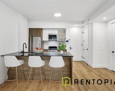 209 North 11th Street - Photo Thumbnail 3