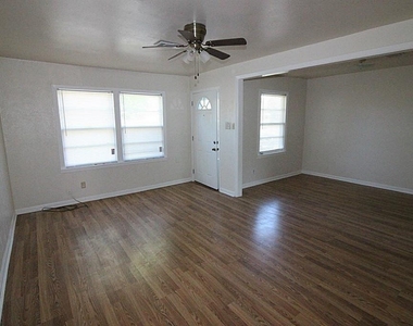110 14th Street N - Photo Thumbnail 3