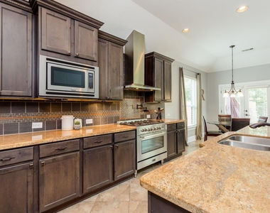 3529 Firenze Drive - Photo Thumbnail 13