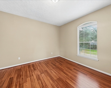 17507 Whispering Star Court - Photo Thumbnail 13