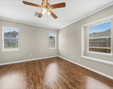 17507 Whispering Star Court - Photo Thumbnail 7