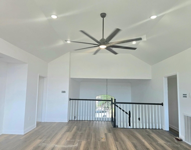 20315 Lakeland Falls Drive - Photo Thumbnail 18