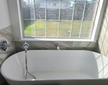 20315 Lakeland Falls Drive - Photo Thumbnail 12