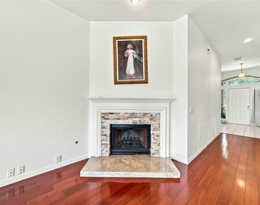 6138 Kristen Park Lane - Photo Thumbnail 4