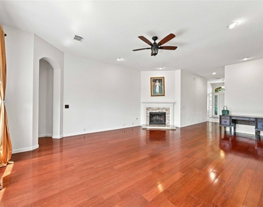 6138 Kristen Park Lane - Photo Thumbnail 5