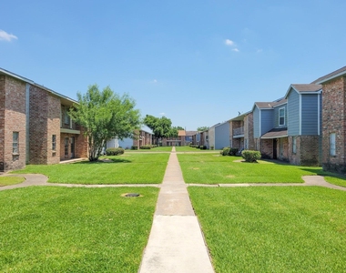 12330 Ormandy Street - Photo Thumbnail 32
