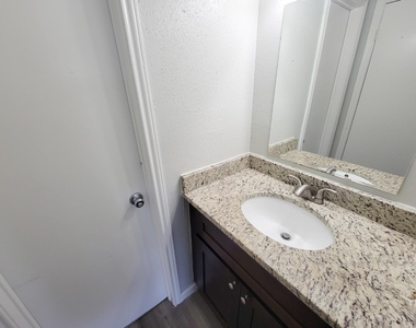 12330 Ormandy Street - Photo Thumbnail 12