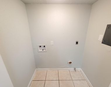 12330 Ormandy Street - Photo Thumbnail 15