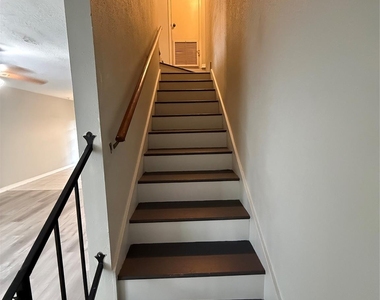 8730 Glen Meadow Lane - Photo Thumbnail 8