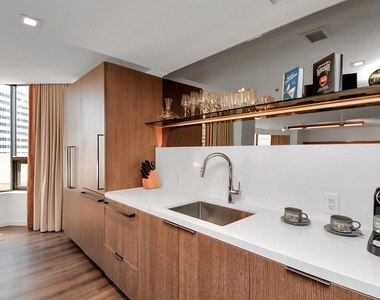 1300 Lamar Street - Photo Thumbnail 29
