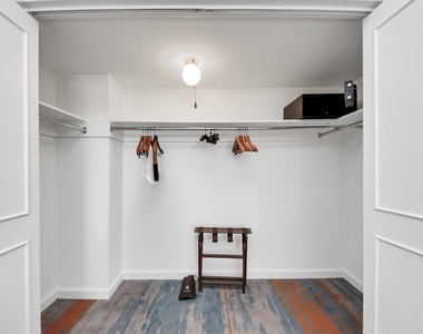 1300 Lamar Street - Photo Thumbnail 38