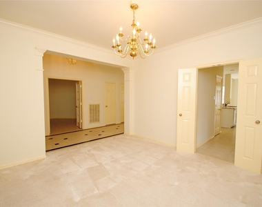 1803 Willow Lakes Drive - Photo Thumbnail 36