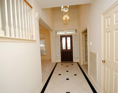 1803 Willow Lakes Drive - Photo Thumbnail 4
