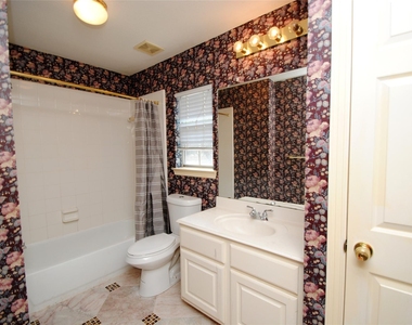 1803 Willow Lakes Drive - Photo Thumbnail 28