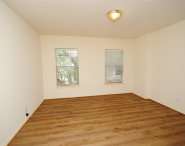 1803 Willow Lakes Drive - Photo Thumbnail 31