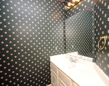 1803 Willow Lakes Drive - Photo Thumbnail 5