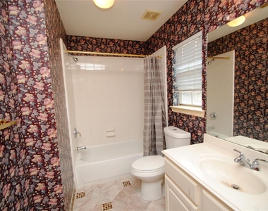 1803 Willow Lakes Drive - Photo Thumbnail 29