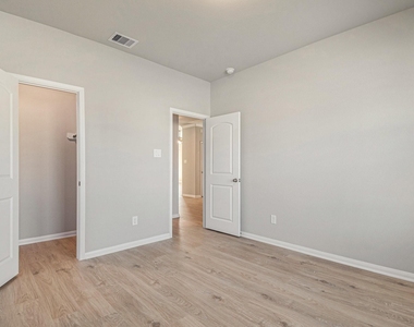 11412 Natalia Lane - Photo Thumbnail 14