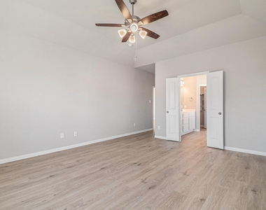 11412 Natalia Lane - Photo Thumbnail 10