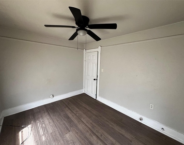 741 13th Street - Photo Thumbnail 2