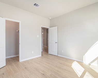 11123 Lulu Lane - Photo Thumbnail 18