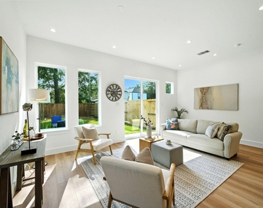 8114 Count Street - Photo Thumbnail 8
