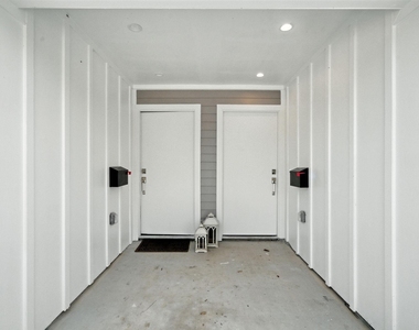 8114 Count Street - Photo Thumbnail 35