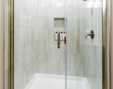 30020 Creekside Terrace Drive - Photo Thumbnail 14