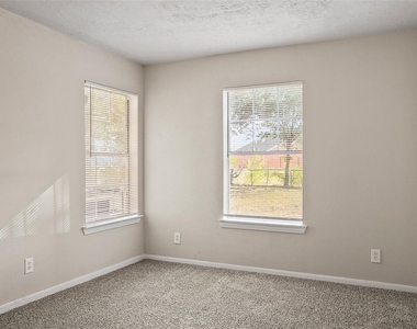 1210 Scott Street - Photo Thumbnail 6