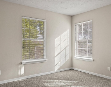 1210 Scott Street - Photo Thumbnail 4