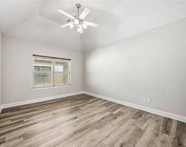 3635 Main Plaza Drive - Photo Thumbnail 14