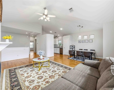 3635 Main Plaza Drive - Photo Thumbnail 2