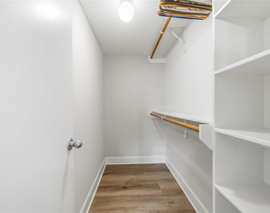 3635 Main Plaza Drive - Photo Thumbnail 30