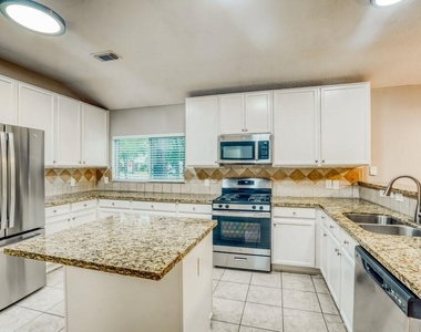 10403 Falling River Drive - Photo Thumbnail 5