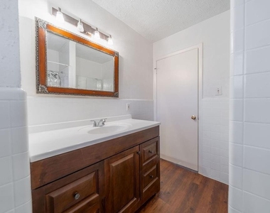 4723 Merwin Street - Photo Thumbnail 14