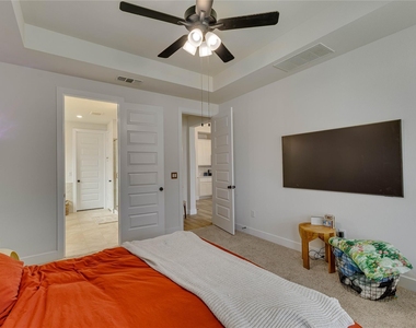 617 Buckaroo Drive - Photo Thumbnail 18