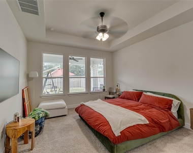 617 Buckaroo Drive - Photo Thumbnail 16