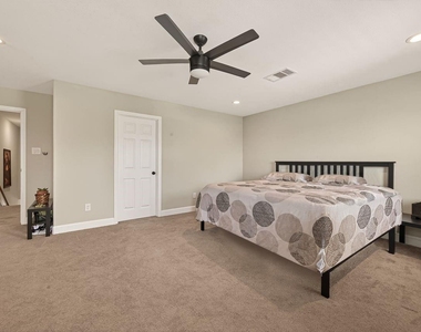 9724 Racine Street - Photo Thumbnail 18
