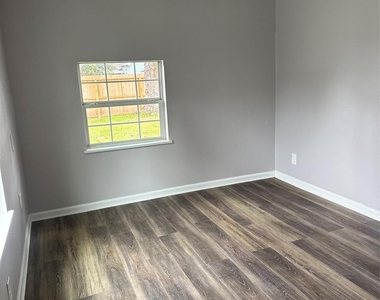 4412 Denmark Street - Photo Thumbnail 6