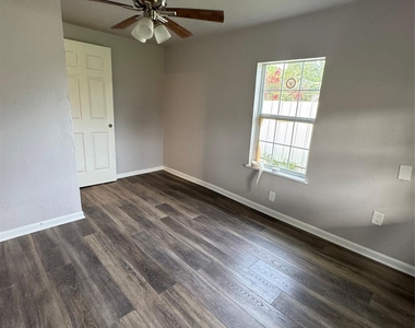 4412 Denmark Street - Photo Thumbnail 2